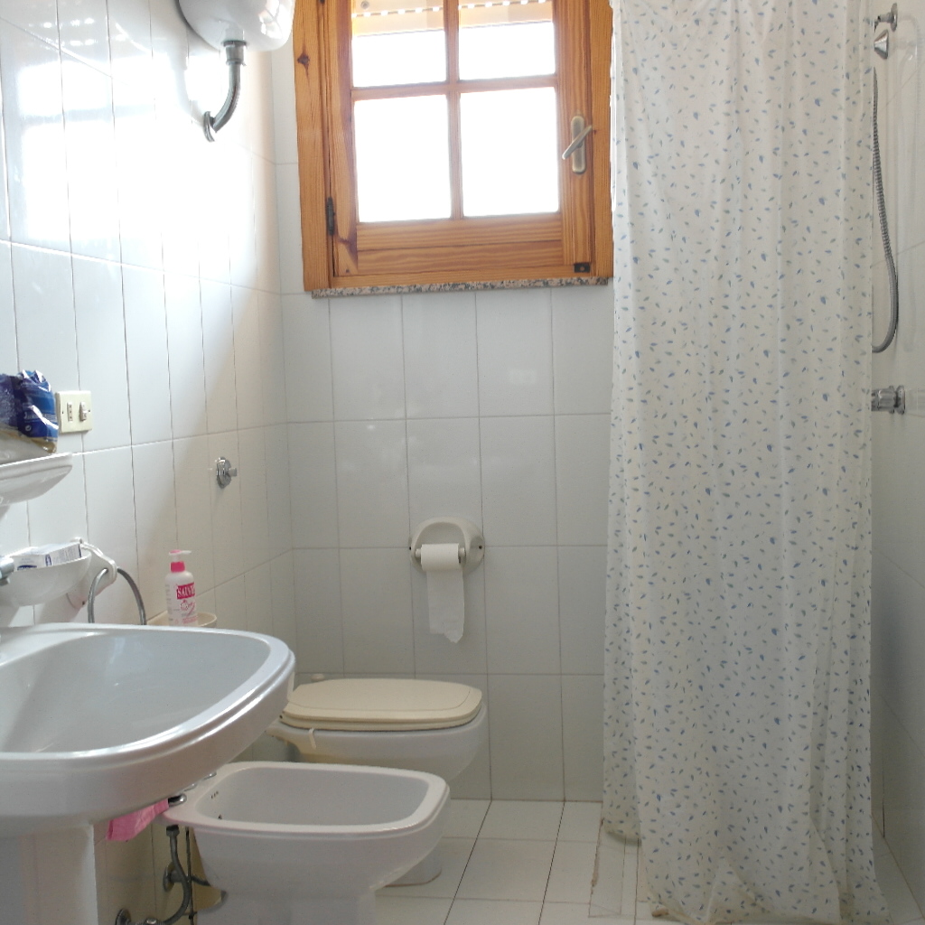 Planimetria bagno piccolo: bagno piccolo questi sanitari ci stanno ...